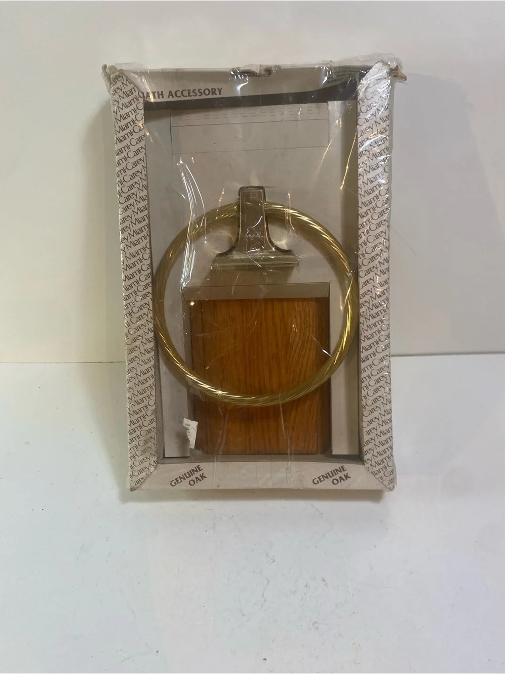 NIB Vintage Miami-Carey Polished Brass & Oak Bathroom Towel Ring
